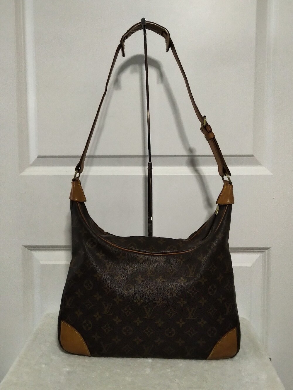 Authentic Vintage Louis Vuitton Monogram Boulogne 35 Shoulder Bag /Crossbody Bag